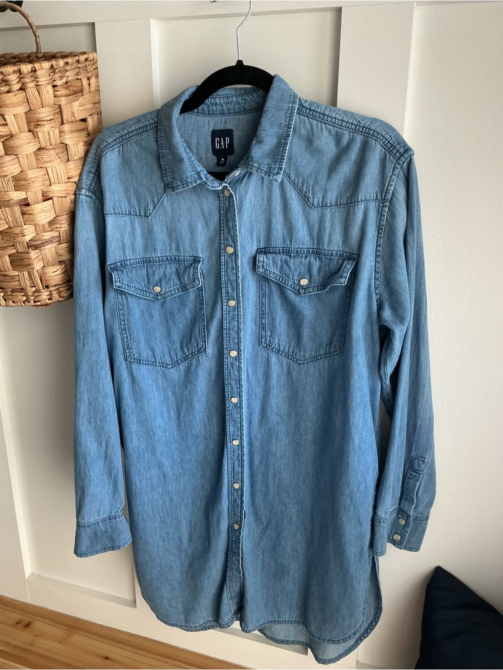 GAP Women’s Light Wash Denim Dress